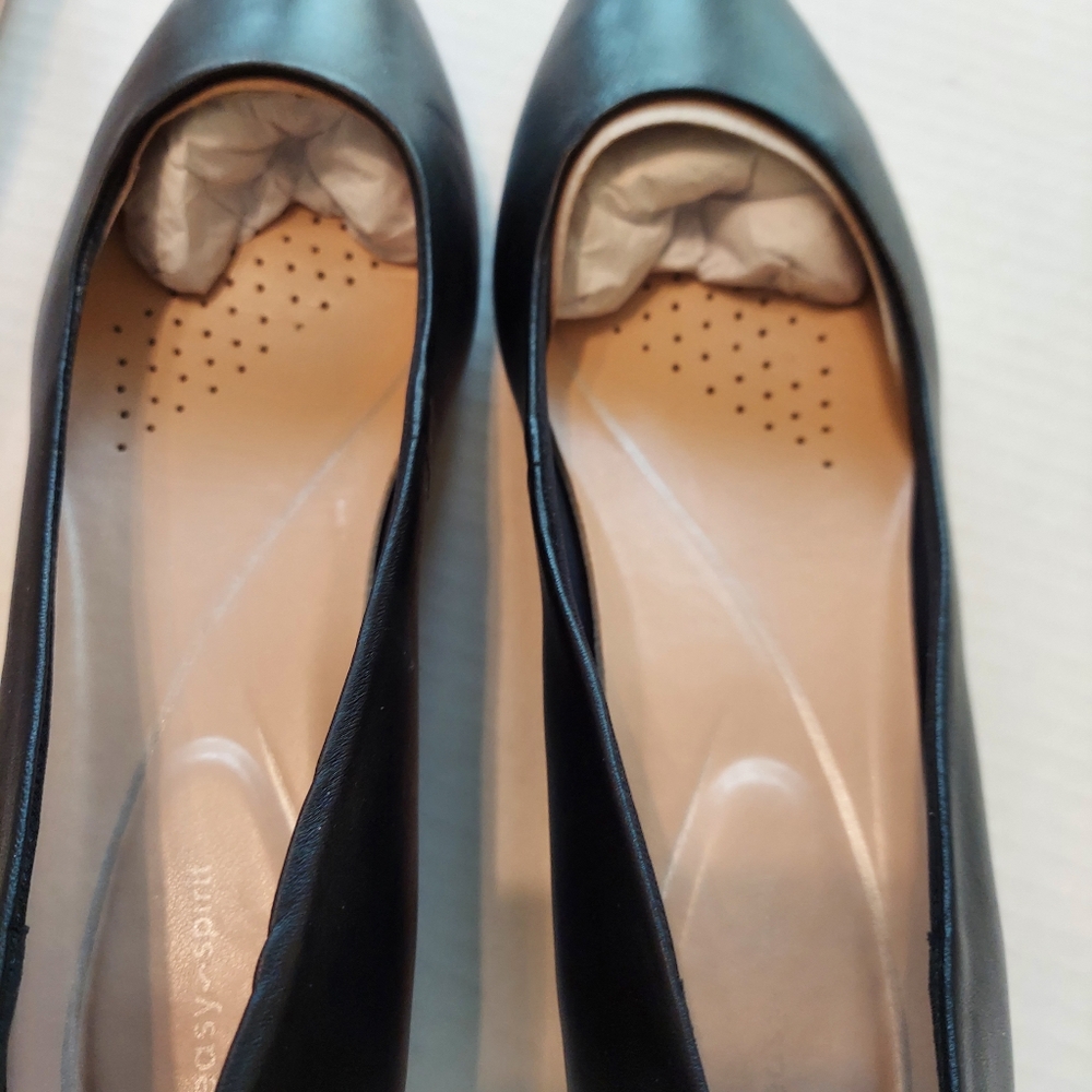 EasySpirit CALDISE Pump Black Leather PointedToe SlipOn BlockHeel Size 8 1/2 NIB - Picture 13 of 16